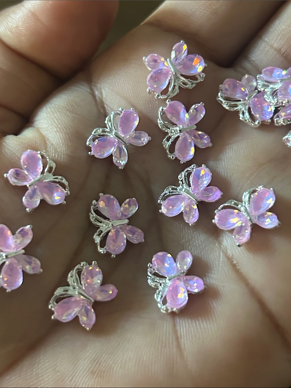Charms nail artElegant Pink Butterfly Crystal